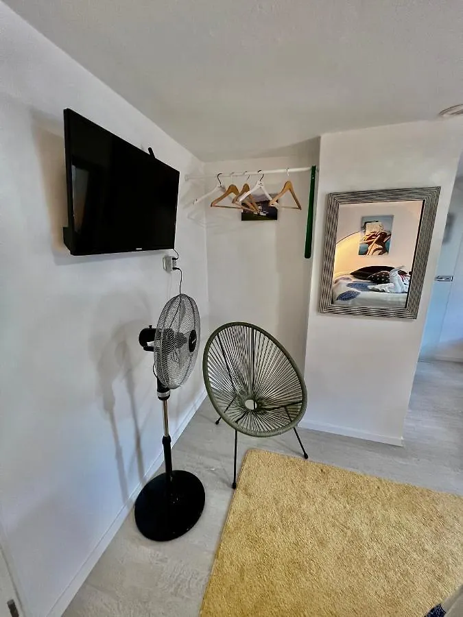 Studio Muenchen Nahe Olympiapark Apartment 0*, Munich